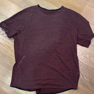 Men's Lululemon Short Sleeve Performance Crewneck Shirt - Burgundy XXL